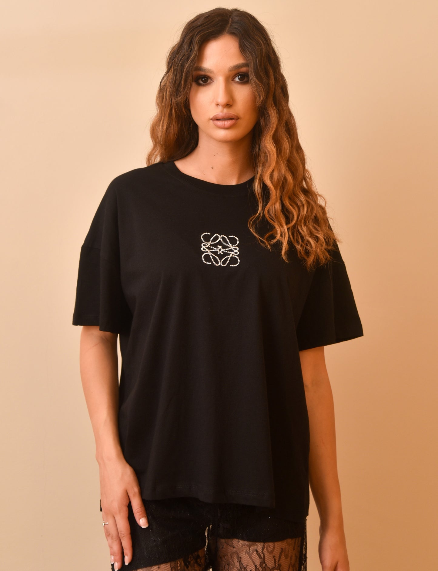 Tricou Oversized cu Design Minimalist