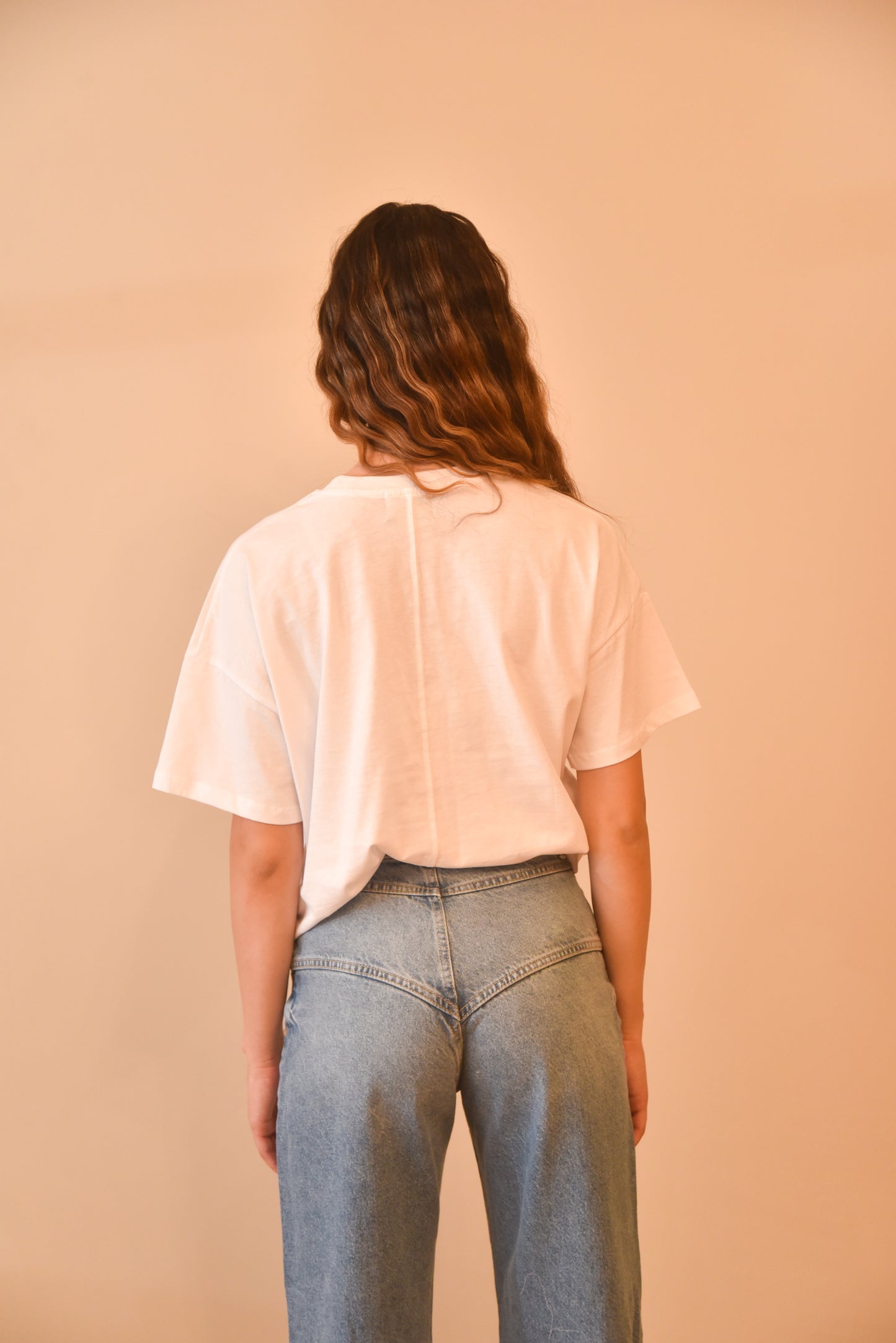 Tricou Oversized cu Design Minimalist